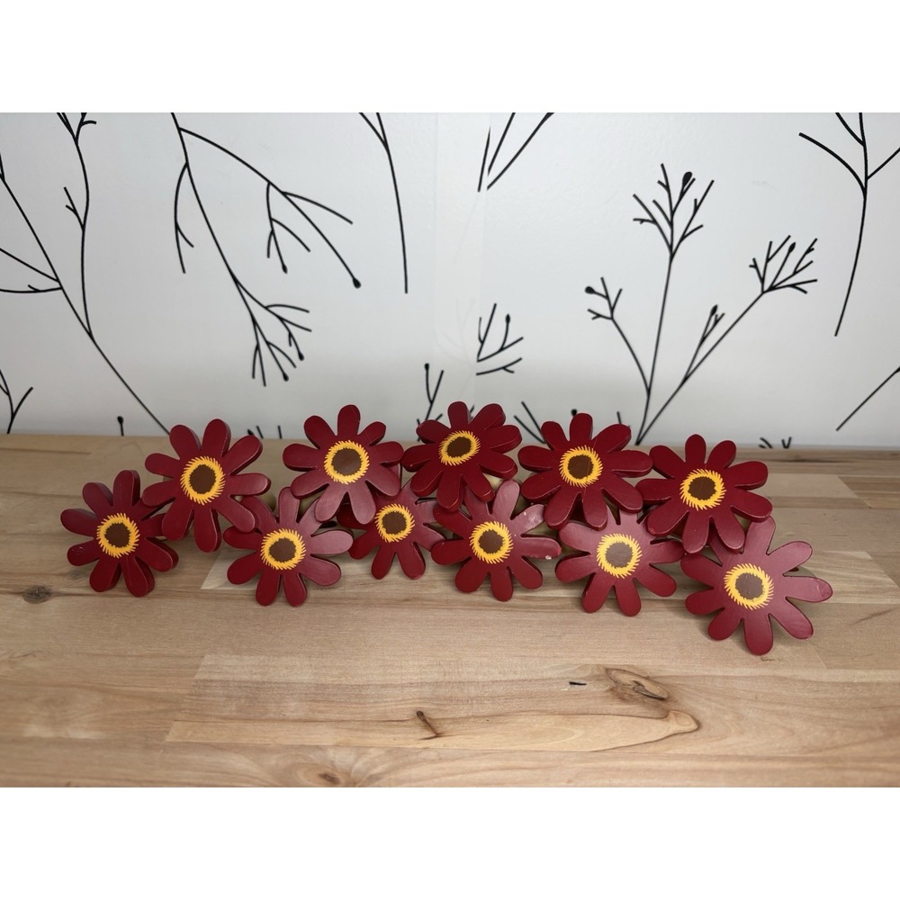 Set of 11 Wooden Napkin Rings Hand Painted Daisies Made in India